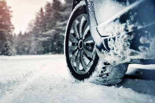 Conducere in siguranta pe perioada de iarna