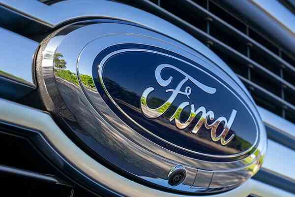 semnificatie si istoric logo ford