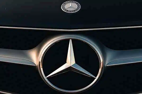 Adevarata semnificatie logo Mercedes